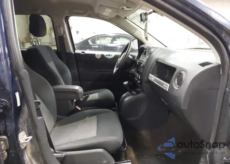 2014 Jeep Compass Sport z USA, uszkodzony, nr VIN 1C4NJDBB2ED808780